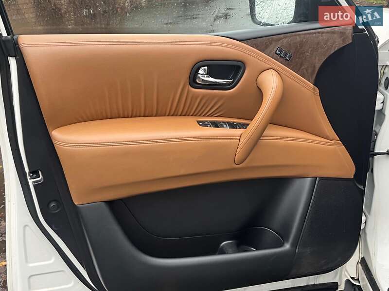 Внедорожник / Кроссовер Infiniti QX80 2017 в Киеве