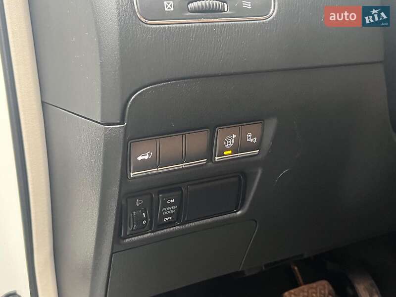 Внедорожник / Кроссовер Infiniti QX80 2017 в Киеве