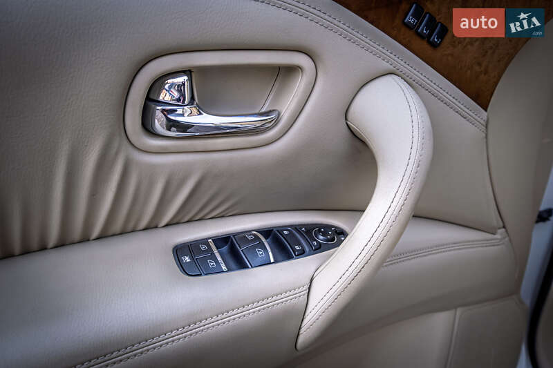 Позашляховик / Кросовер Infiniti QX80 2014 в Києві фото 35 Позашляховик / Кросовер Infiniti QX80 2014 в Києві