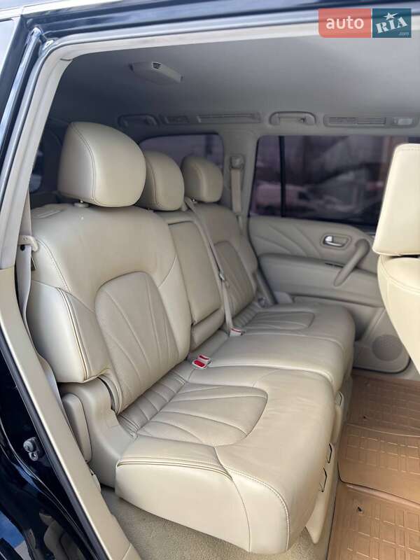 Позашляховик / Кросовер Infiniti QX80 2016 в Києві