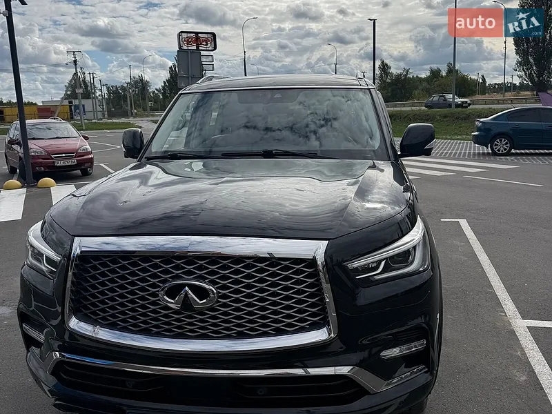 Infiniti QX80 2020