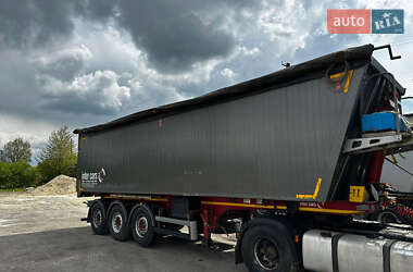 Зерновоз - напівпричіп Inter Cars NW 2010 в Радехові