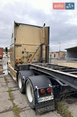 Тягач International 9200 2002 в 