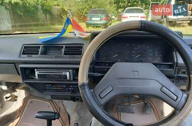 Седан Isuzu Aska 1984 в 