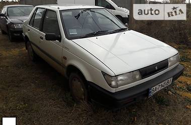 Седан Isuzu Gemini 1989 в Благовещенском