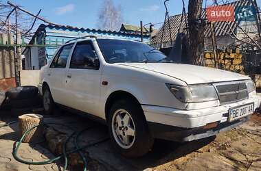 Седан Isuzu Gemini 1986 в Раздельной