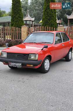 Седан Isuzu Gemini 1982 в Днепре