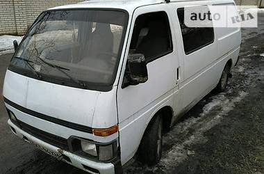 Грузопассажирский фургон Isuzu Midi пасс. 1994 в Жмеринке