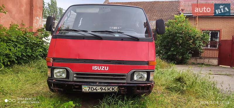 Мінівен Isuzu Midi 1994 в Миколаєві фото Мінівен Isuzu Midi 1994 в Миколаєві