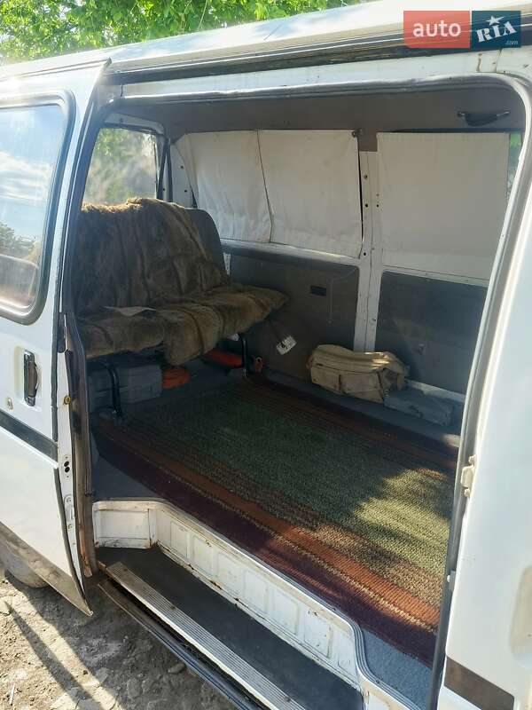Микроавтобус Isuzu Midi 1987 в Соленом