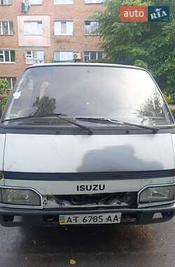 Минивэн Isuzu Midi 1996 в 