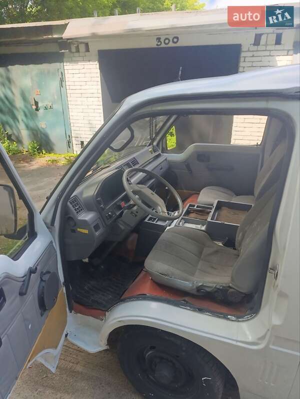 Минивэн Isuzu Midi 1996 в Киеве фото 11 Минивэн Isuzu Midi 1996 в Киеве