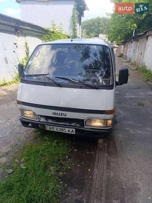 Минивэн Isuzu Midi 1996 в Киеве фото 13 Минивэн Isuzu Midi 1996 в Киеве