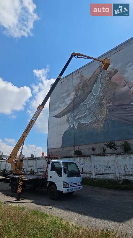 Автовышка Isuzu NLR 2008 в Одессе