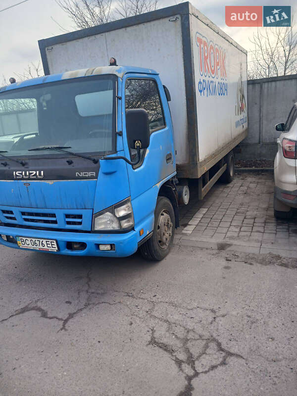 Грузовой фургон Isuzu NPR 2014 в Львове