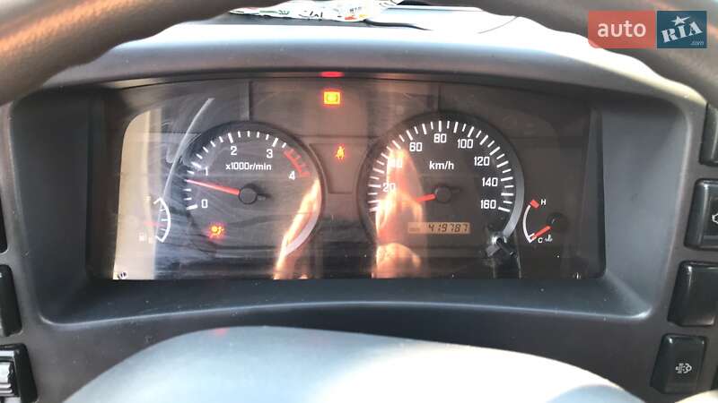 Грузовой фургон Isuzu NPR 2013 в Луцке