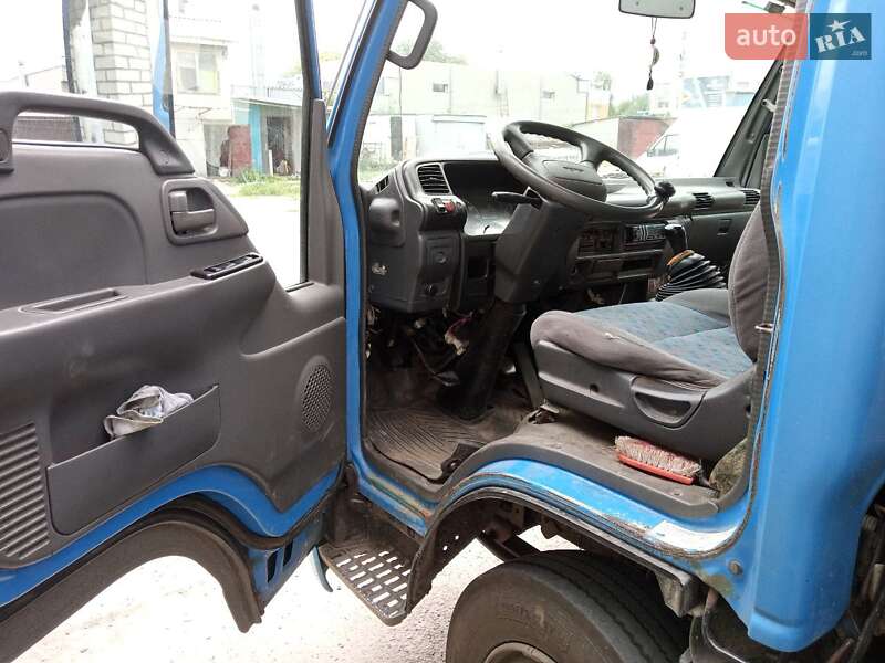 Вантажний фургон Isuzu NQR 2006 в Кременчуці фото 4 Вантажний фургон Isuzu NQR 2006 в Кременчуці