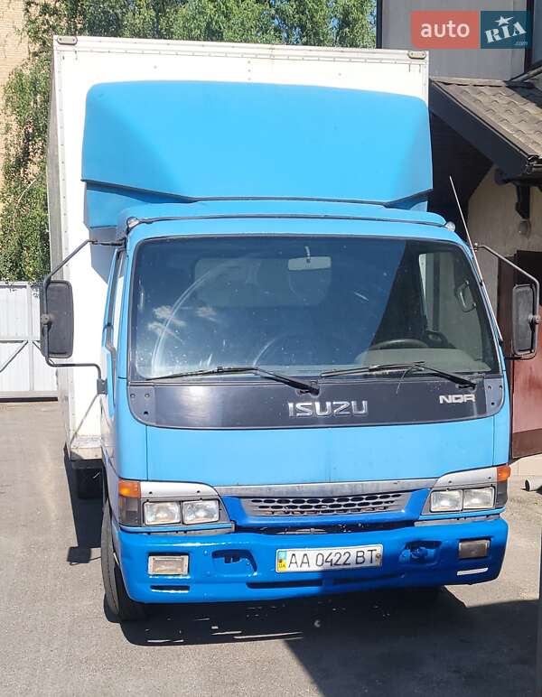 Вантажний фургон Isuzu NQR 2006 в Києві