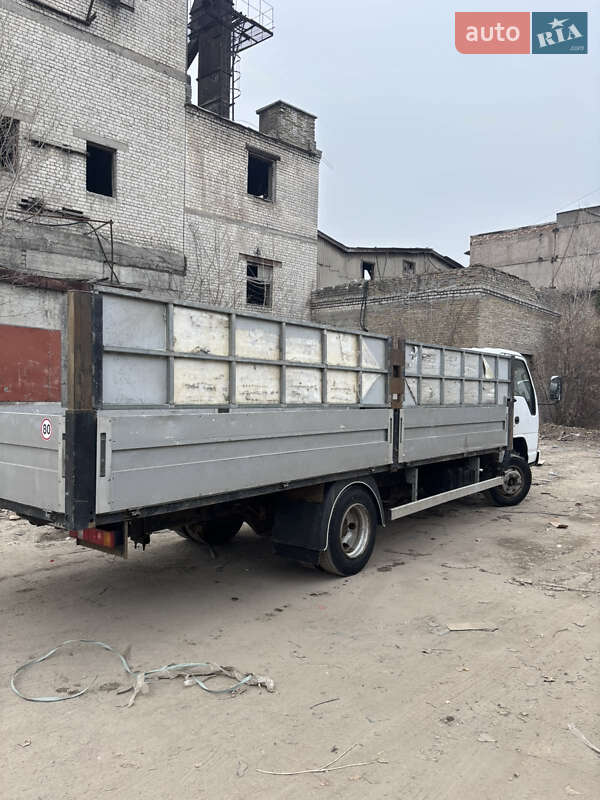 Борт Isuzu NQR 2008 в Києві