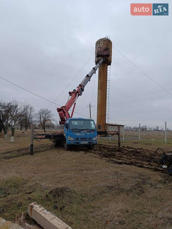 Автовишка Isuzu NQR 2008 в Одесі