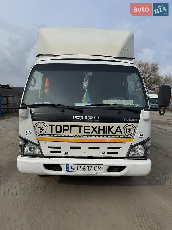 Грузовой фургон Isuzu NQR 2007 в 