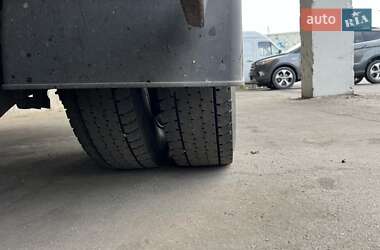 Вантажний фургон Isuzu NQR 2013 в Львові