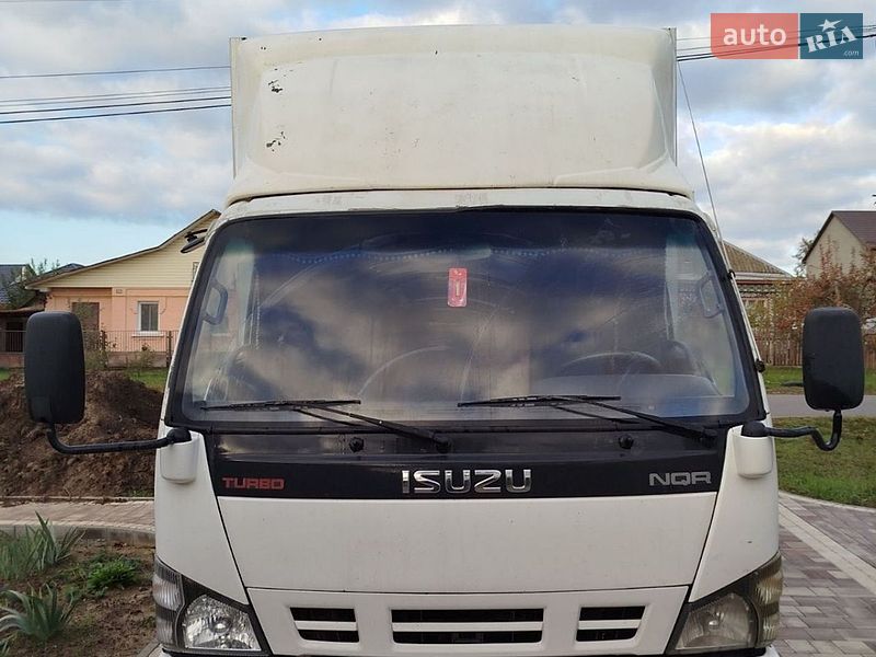 Isuzu NQR 2013