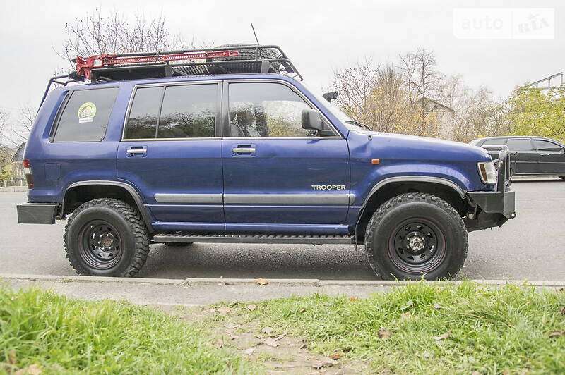 Внедорожник / Кроссовер Isuzu Trooper 1998 в Ровно