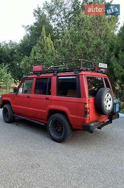 Позашляховик / Кросовер Isuzu Trooper 1988 в 