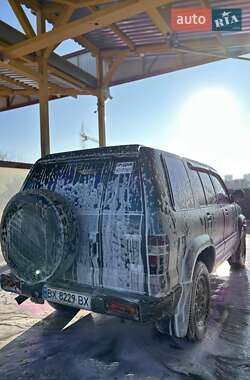 Внедорожник / Кроссовер Isuzu Trooper 1998 в 
