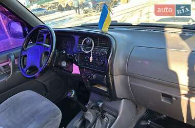 Внедорожник / Кроссовер Isuzu Trooper 1998 в 
