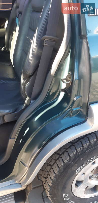 Внедорожник / Кроссовер Isuzu Trooper 1995 в Черновцах