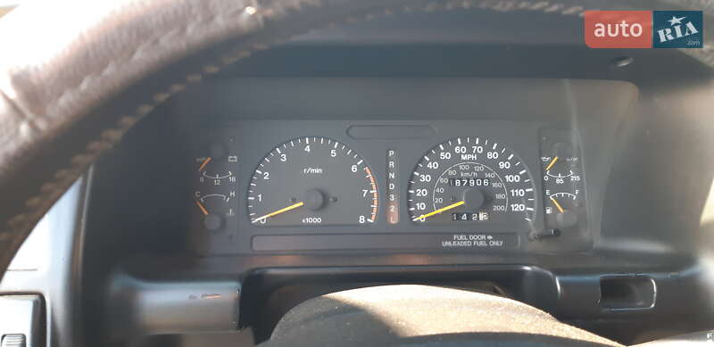 Внедорожник / Кроссовер Isuzu Trooper 1995 в Черновцах