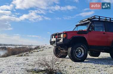 Внедорожник / Кроссовер Isuzu Trooper 1990 в 