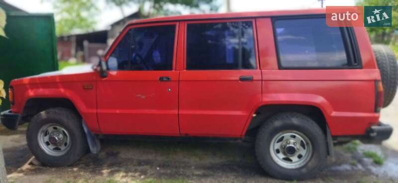 Внедорожник / Кроссовер Isuzu Trooper 1988 в Валках