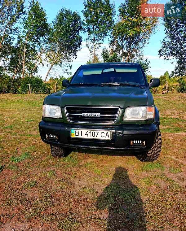 Позашляховик / Кросовер Isuzu Trooper 1998 в Зіньківі