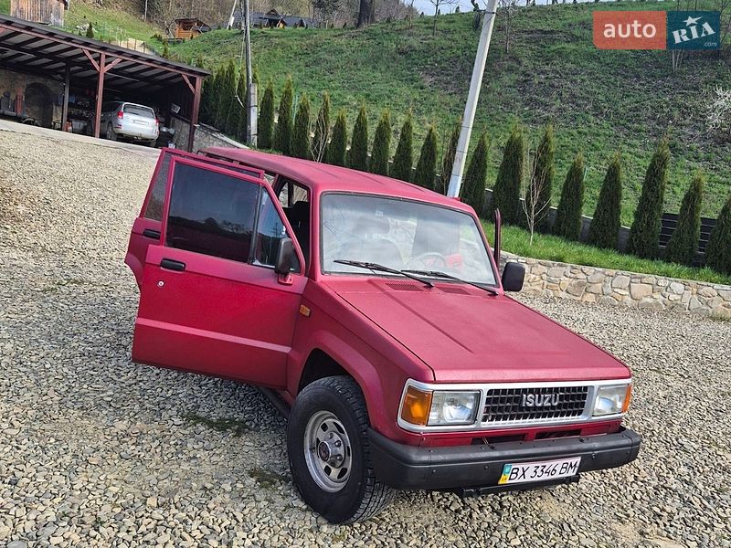 Isuzu Trooper 1986