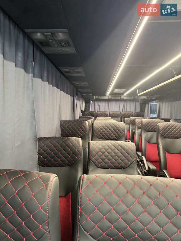 Туристический / Междугородний автобус Isuzu Turquoise 2001 в Тернополе