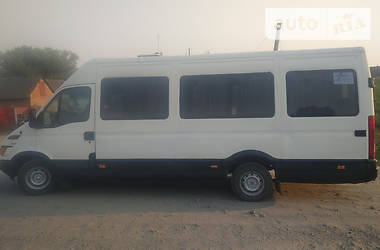 Микроавтобус Iveco 35C13 2000 в Казатине