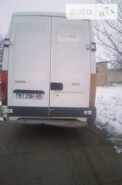 Вантажний фургон Iveco 35C13 2003 в Бериславі