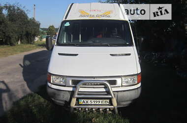 Микроавтобус Iveco 35C13 2000 в Харькове