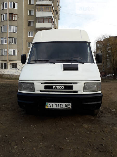 Грузопассажирский фургон Iveco 35S13 1998 в Ивано-Франковске
