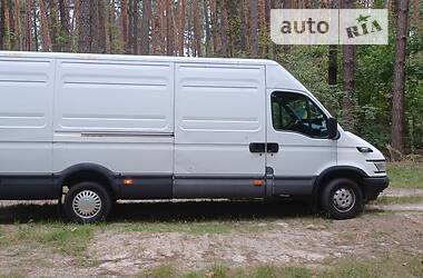 Грузовой фургон Iveco 35S13 2005 в Сумах