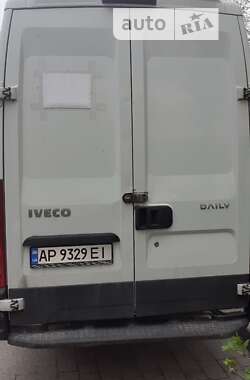 Вантажний фургон Iveco 35S13 2014 в Запоріжжі