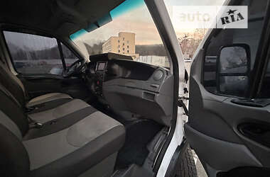 Грузовой фургон Iveco 35S13 2011 в Обухове