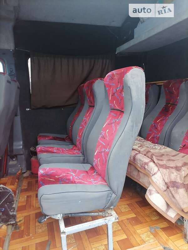 Седан Iveco 35S13 2001 в Сокирянах