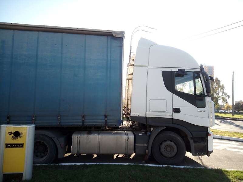 Тягач Iveco 2009 в Києві