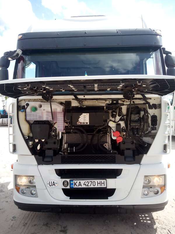 Тягач Iveco 2009 в Києві