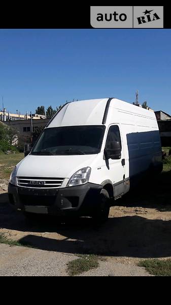 Грузовой фургон Iveco Daily груз. 2009 в Херсоне