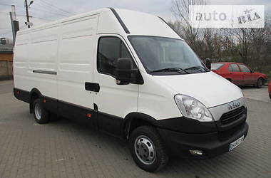 Грузовой фургон Iveco Daily груз. 2015 в Ровно